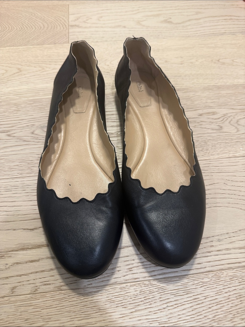 Chloe Black Scalloped Ballet Flats